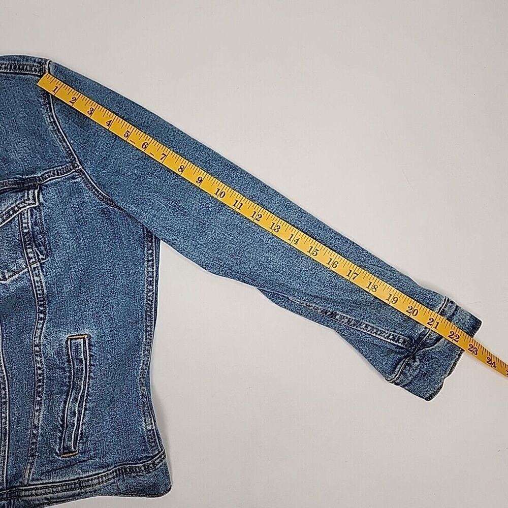 Women's Old Navy Large Blue Denim Trucker Jacket Cotton 1% Spandex Stretch - Picture 4 of 13